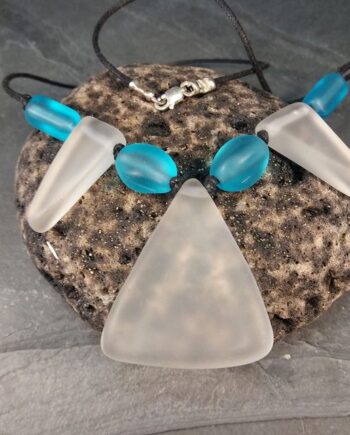 Chunky glass necklace