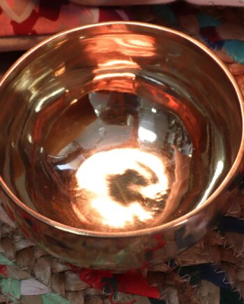 Small Shining Bell-Metal Handmade Singing Bowl (approx 550g) -13cm
